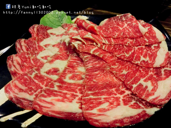 良沐鍋物: 【愛評網口碑券§第98彈】台中南屯區東興路銅板烤肉/講究清新天然的湯底火鍋:清境山當歸、牛蒡、蘋果及多種藥材熬成的湯底!@跟著Yumi尤美美動吃動吃(體驗日期:2015年5月30日)