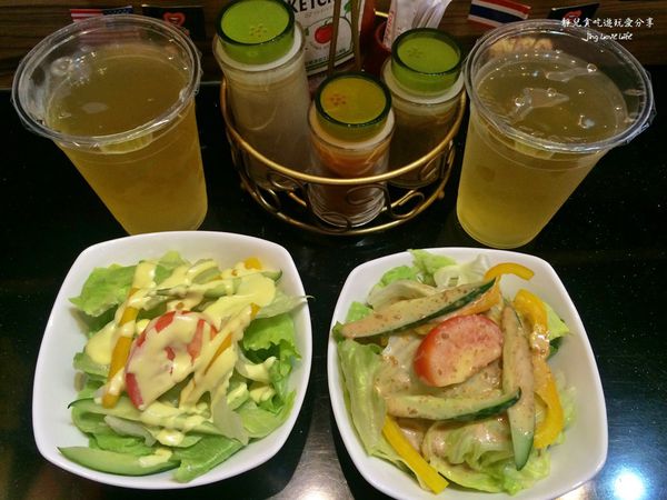 歐巴媽媽：★食★台北。信義安和站→【歐巴媽媽OBAMAMA美食專賣店】各國美味炸雞♥大驚喜雙人套餐