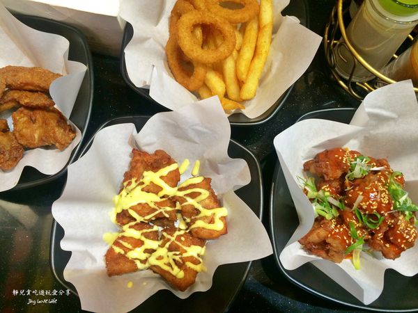 歐巴媽媽：★食★台北。信義安和站→【歐巴媽媽OBAMAMA美食專賣店】各國美味炸雞♥大驚喜雙人套餐