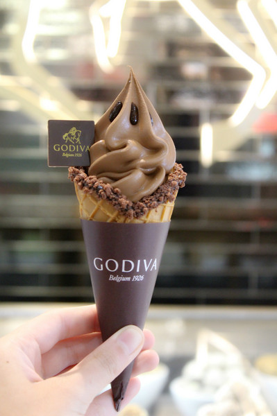 GODIVA (南紡夢時代店)：[台南]頂級巧克力冰淇淋 貴婦般的享受 GODIVA (南紡夢時代店)