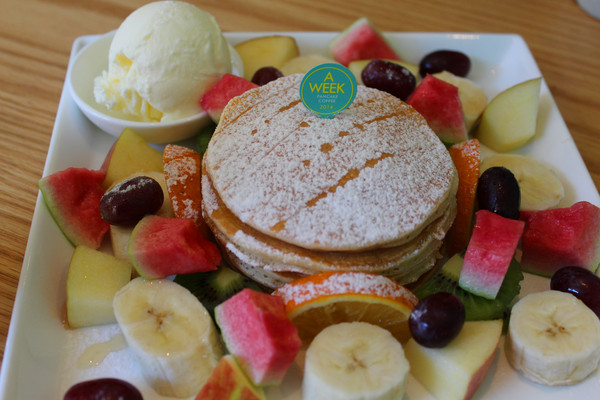 A WEEK PANCAKE&COFFEE：[台南]女孩愛的下午茶 A WEEK PANCAKE&COFFEE