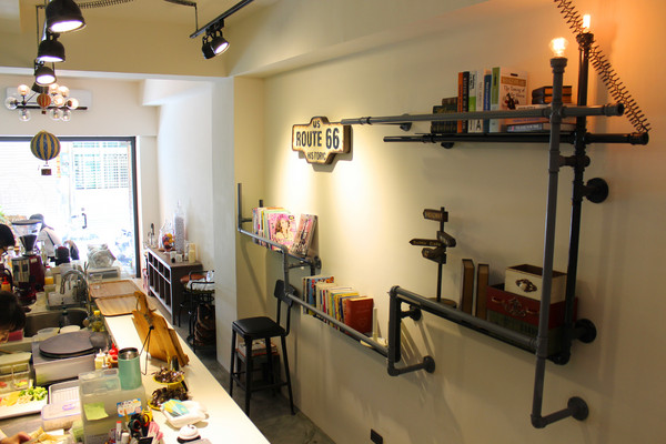 A WEEK PANCAKE&COFFEE：[台南]女孩愛的下午茶 A WEEK PANCAKE&COFFEE