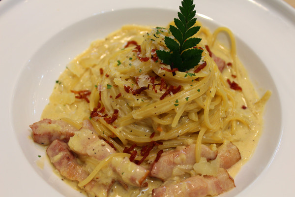 跳舞香水 Perfume Dance(南紡店)：[台南]奢華下午茶X蜜糖土司 Perfume Dance跳舞香水 (南紡夢時代店)