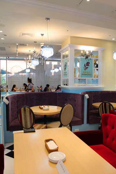 跳舞香水 Perfume Dance(南紡店)：[台南]奢華下午茶X蜜糖土司 Perfume Dance跳舞香水 (南紡夢時代店)