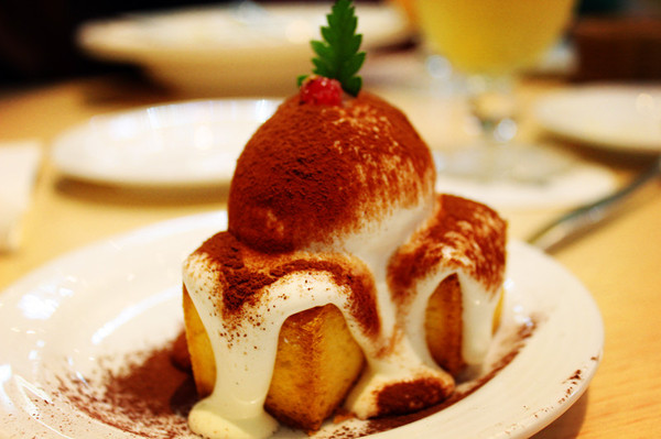 跳舞香水 Perfume Dance(南紡店)：[台南]奢華下午茶X蜜糖土司 Perfume Dance跳舞香水 (南紡夢時代店)