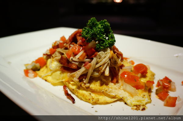 【東區餐廳】Big Apple心靈燒烤  國父紀念館站優質Lounge BAR美酒.美食