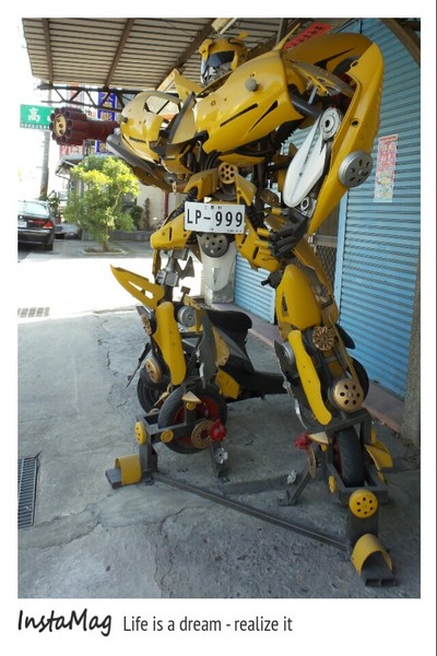 超氣派變形金剛機車行：【彰化景點】超氣派變形金剛機車行