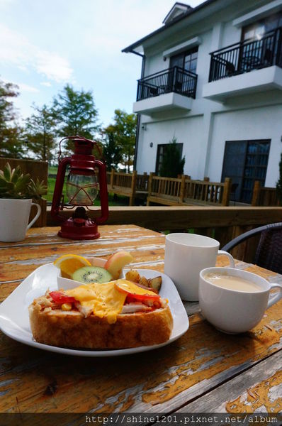 花蓮民宿推薦 - 森林中民宿 / 羊兒煙囪民宿系列