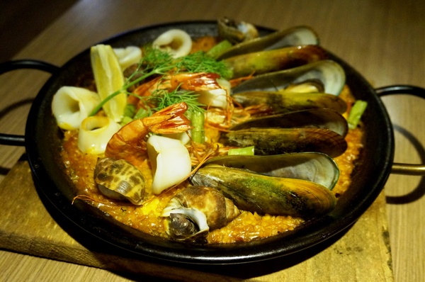 ABV Bar & Kitchen:*口碑券*ABV Bar & Kitchen:微醺在啤酒泡沫和地中海美食裡!