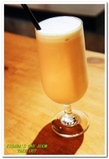 TAKE OUT burger & cafe：大安區早午餐．下午茶．手工漢堡美式餐廳──TAKE OUT