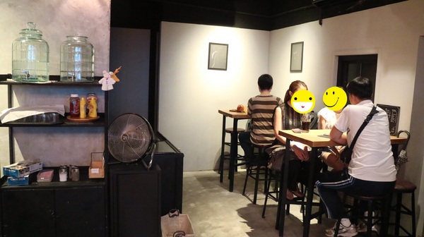 TAKE OUT burger & cafe:【台北美食】TAKE OUT美式餐廳@台北大安區/精釀啤酒/純手工漢堡