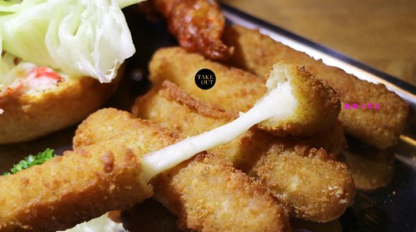 TAKE OUT burger & cafe:【台北美食】TAKE OUT美式餐廳@台北大安區/精釀啤酒/純手工漢堡