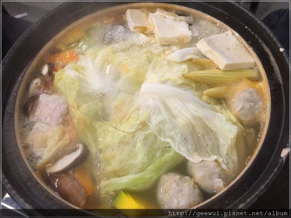 リ味館(生鮮水產,現烤海鮮):台中旅行趣~リ味館(生鮮水產,現烤海鮮)生猛海鮮齊聚一堂的好野人の鍋!