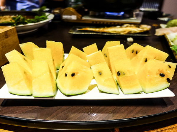 【桃園日式】樂燔日式創意料理‬-10人精緻合菜料理，共10道料理，一人才$600起，宴客最佳選擇．平價日料/桃園中正路美食/生魚片/握壽司