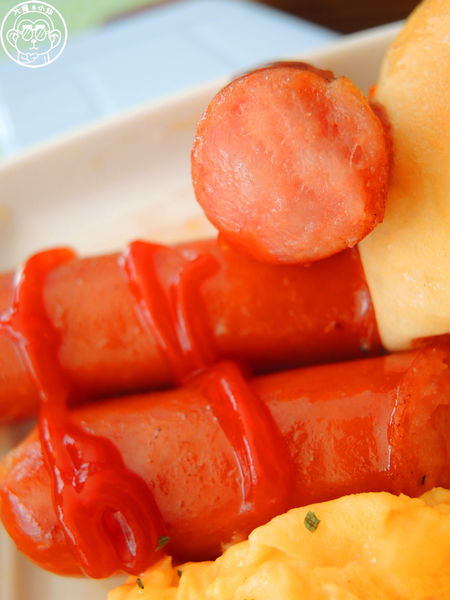 初鹿小站二店:呷飽祙【新北板橋・初鹿小站二店】純鮮乳做的吐司