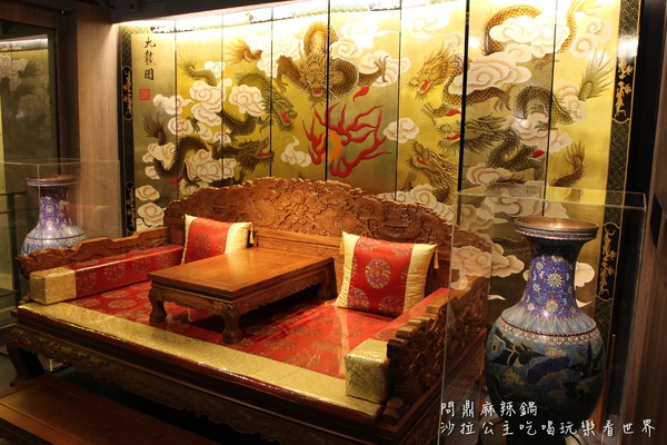 問鼎麻辣鍋養生鍋:是來當貴婦還是吃麻辣鍋『問鼎麻辣鍋養生鍋』按摩/指甲彩繪