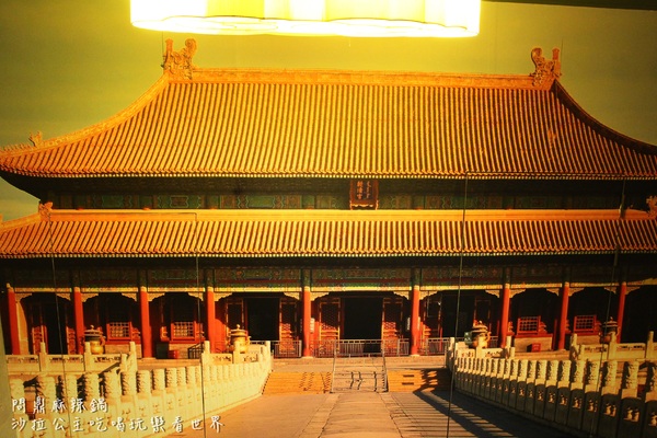 問鼎麻辣鍋養生鍋:是來當貴婦還是吃麻辣鍋『問鼎麻辣鍋養生鍋』按摩/指甲彩繪