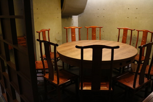 問鼎麻辣鍋養生鍋：【台北美食】一邊玩一邊吃，超優環境的問鼎麻辣鍋養生鍋@忠孝敦化站