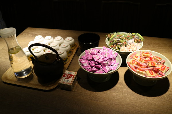 問鼎麻辣鍋養生鍋：【台北美食】一邊玩一邊吃，超優環境的問鼎麻辣鍋養生鍋@忠孝敦化站