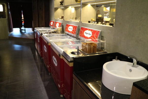 問鼎麻辣鍋養生鍋：【台北美食】一邊玩一邊吃，超優環境的問鼎麻辣鍋養生鍋@忠孝敦化站