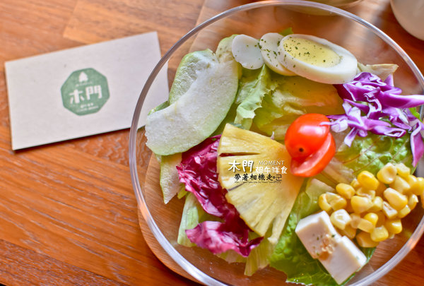 木門朝午洋食 MOMENT：台南 中西區． 舒適老房子有著美味鬆餅   木門朝午洋食 MOMENT