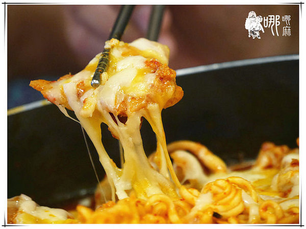 OMAYA(桃園莊敬店):【桃園 韓式料理】春川炒雞創始店在桃園~滿滿起司搭上酸辣韓式炒雞,還有可愛的棉花糖泡泡