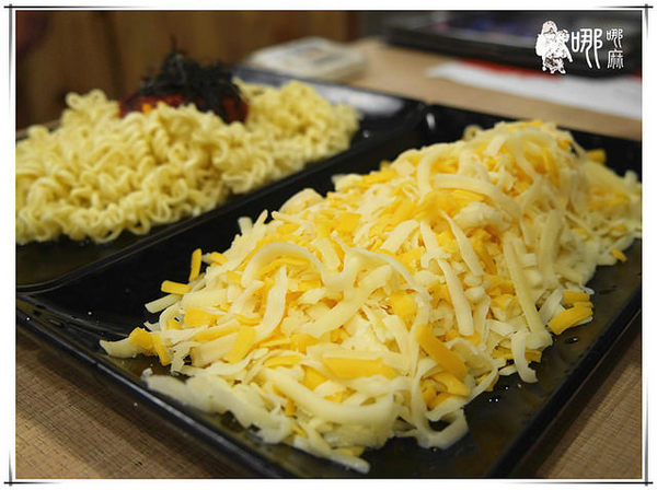 OMAYA(桃園莊敬店):【桃園 韓式料理】春川炒雞創始店在桃園~滿滿起司搭上酸辣韓式炒雞,還有可愛的棉花糖泡泡