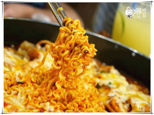 OMAYA(桃園莊敬店):【桃園 韓式料理】春川炒雞創始店在桃園~滿滿起司搭上酸辣韓式炒雞,還有可愛的棉花糖泡泡