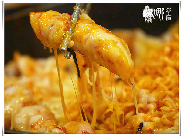 OMAYA(桃園莊敬店):【桃園 韓式料理】春川炒雞創始店在桃園~滿滿起司搭上酸辣韓式炒雞,還有可愛的棉花糖泡泡