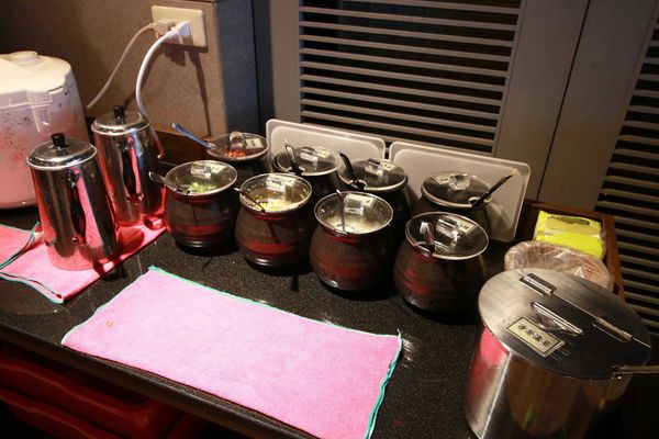 【新莊火鍋】樂崎火鍋-純正湯頭,海產鮮甜