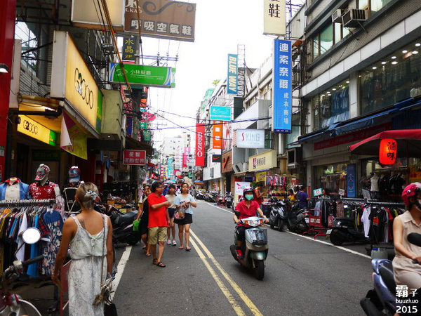 喬町拉麵：喬町拉麵，少見的濃郁雞湯系拉麵，一碗不到兩百元有叉燒還有糖心蛋～