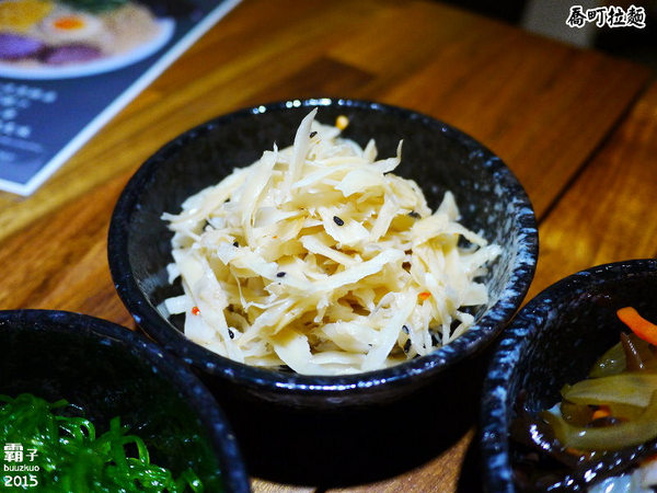 喬町拉麵：喬町拉麵，少見的濃郁雞湯系拉麵，一碗不到兩百元有叉燒還有糖心蛋～