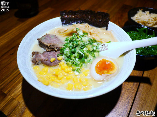 喬町拉麵：喬町拉麵，少見的濃郁雞湯系拉麵，一碗不到兩百元有叉燒還有糖心蛋～