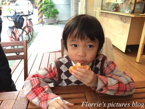源本屋日式車輪餅專賣店:永和區美食~源本屋日式車輪餅~像蛋糕口感的日式車輪餅
