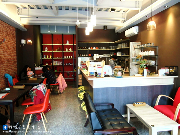 Red coffee&food:〖台中│美食〗Red coffee 對的咖啡 ❤ 強力推薦焗烤米麵,層次豐富,Q彈美味,店內還有提供比利時鬆餅、簡餐、輕食、鍋物及各式飲品唷!!