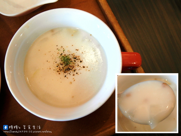 Red coffee&food:〖台中│美食〗Red coffee 對的咖啡 ❤ 強力推薦焗烤米麵,層次豐富,Q彈美味,店內還有提供比利時鬆餅、簡餐、輕食、鍋物及各式飲品唷!!