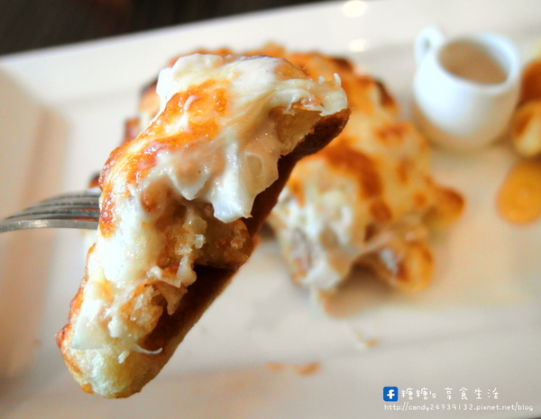 Red coffee&food:〖台中│美食〗Red coffee 對的咖啡 ❤ 強力推薦焗烤米麵,層次豐富,Q彈美味,店內還有提供比利時鬆餅、簡餐、輕食、鍋物及各式飲品唷!!