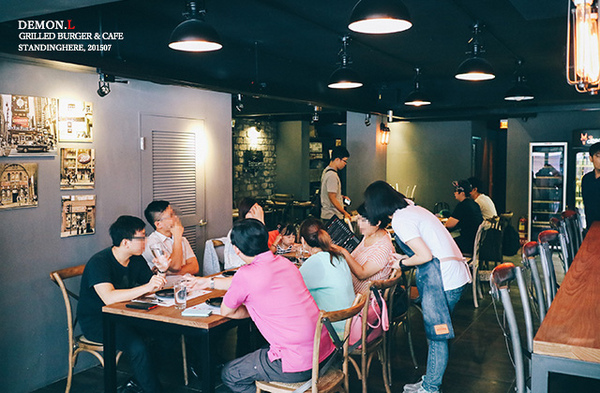 DemonL美式餐廳： Demon.L 美式餐廳, 捷運市政府站高 CP 值之惡魔風味運動酒吧