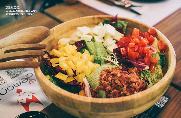 DemonL美式餐廳： Demon.L 美式餐廳, 捷運市政府站高 CP 值之惡魔風味運動酒吧