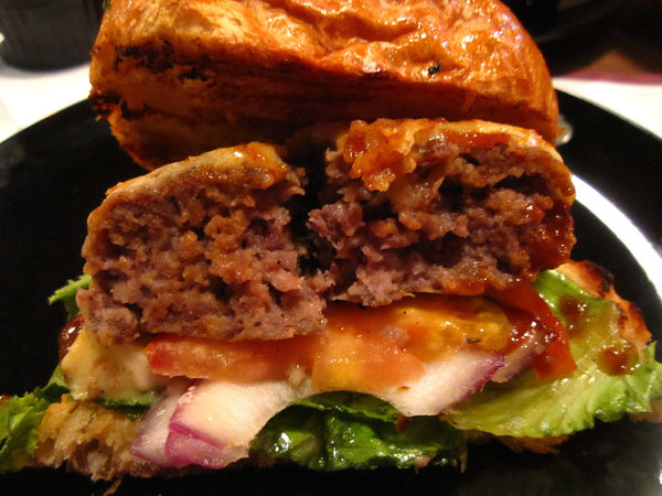 DemonL美式餐廳:【台北市】年輕人築夢打造經典美式料理餐廳-DemonL美式餐廳