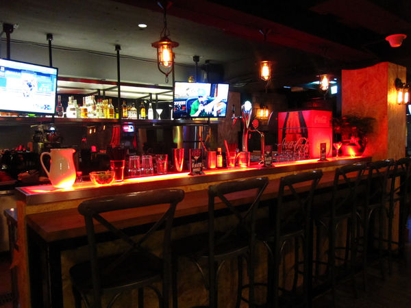 DemonL美式餐廳:【台北市】年輕人築夢打造經典美式料理餐廳-DemonL美式餐廳