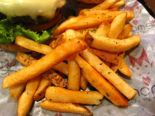 DemonL美式餐廳:【台北市】年輕人築夢打造經典美式料理餐廳-DemonL美式餐廳