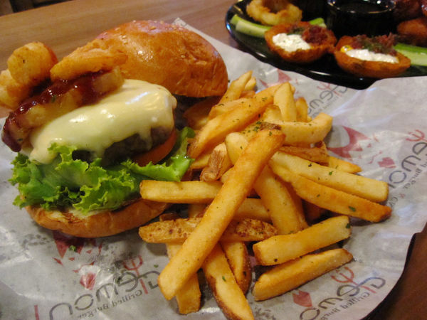 DemonL美式餐廳:【台北市】年輕人築夢打造經典美式料理餐廳-DemonL美式餐廳