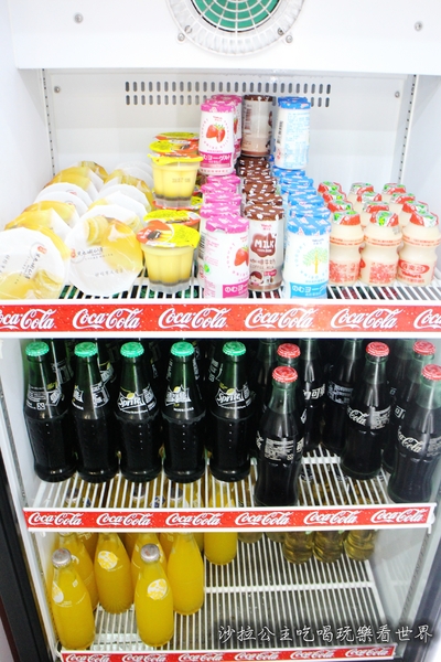 味之町精緻石頭火鍋涮涮鍋(吉林店):活蝦、帝王蟹火鍋吃到飽『味之町精緻石頭火鍋涮涮鍋(吉林店)』瓶裝啤酒任你喝