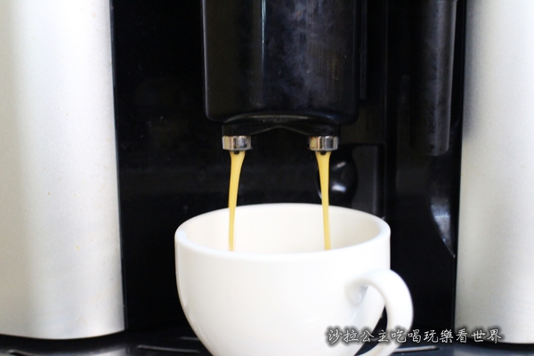 味之町精緻石頭火鍋涮涮鍋(吉林店):活蝦、帝王蟹火鍋吃到飽『味之町精緻石頭火鍋涮涮鍋(吉林店)』瓶裝啤酒任你喝