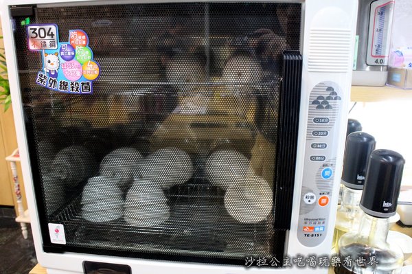 味之町精緻石頭火鍋涮涮鍋(吉林店):活蝦、帝王蟹火鍋吃到飽『味之町精緻石頭火鍋涮涮鍋(吉林店)』瓶裝啤酒任你喝