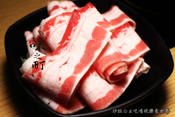 味之町精緻石頭火鍋涮涮鍋(吉林店):活蝦、帝王蟹火鍋吃到飽『味之町精緻石頭火鍋涮涮鍋(吉林店)』瓶裝啤酒任你喝