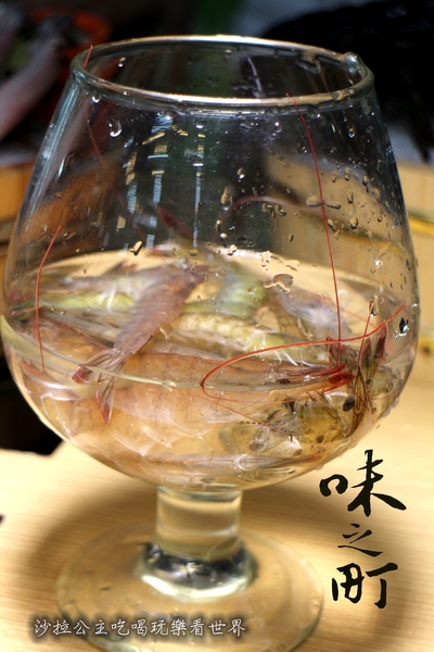 味之町精緻石頭火鍋涮涮鍋(吉林店):活蝦、帝王蟹火鍋吃到飽『味之町精緻石頭火鍋涮涮鍋(吉林店)』瓶裝啤酒任你喝