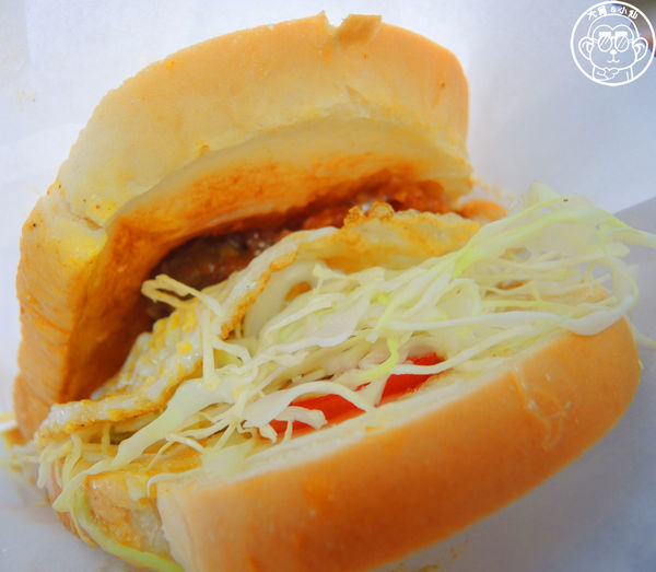 小晴空：呷飽祙【新北板橋･小晴空】稻荷神社裡賣立吞三明治