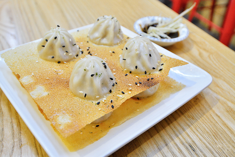 上海邵師傅湯包:脆皮多汁小湯包,臭豆腐湯包,台北捷運六張犁站